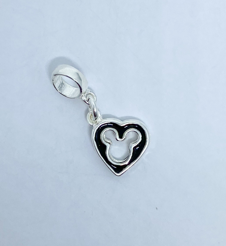 Berloque Coração Preto Mickey Vazado Pendente